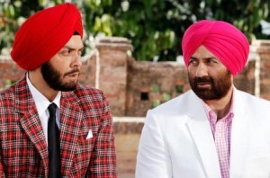 yamla pagla deewana 300x198 Yamla Pagla Deewana Preview – The Three Deols in Full Splendour