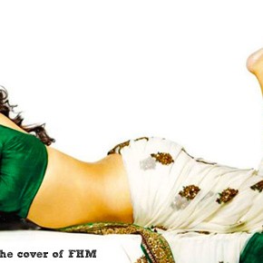 Vidya-balan-looking-hot-in-white-saree